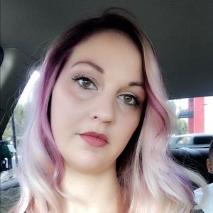 Meet your Posher, Nichole